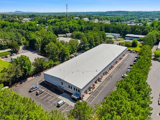 Plus de détails pour 4255 Trotters Way, Alpharetta, GA - Bureau, Industriel/Logistique à louer