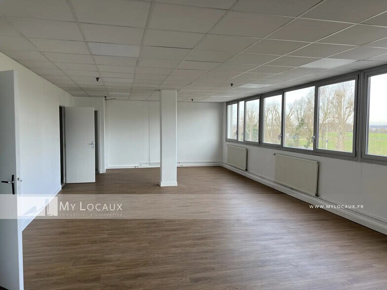 Industriel/Logistique dans Herblay-sur-Seine à louer - Photo de l’immeuble – Image 2 sur 5