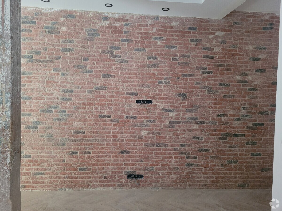 View Photo