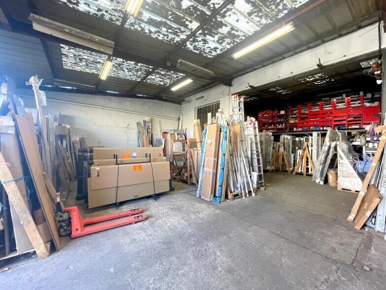 Local d’activités dans Sartrouville à louer - Photo intérieure – Image 2 sur 7