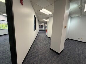 1804 N Naper Blvd, Naperville, IL à louer Photo intérieure– Image 2 sur 9