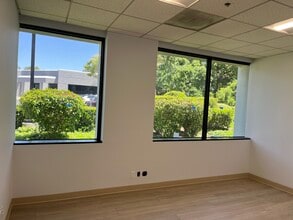 31365 Oak Crest Dr, Westlake Village, CA à louer Photo intérieure– Image 2 sur 4