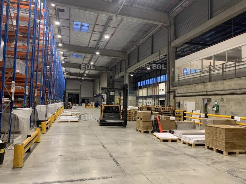 Industriel/Logistique dans Saulce-sur-Rhône à louer - Photo de l’immeuble – Image 1 sur 1