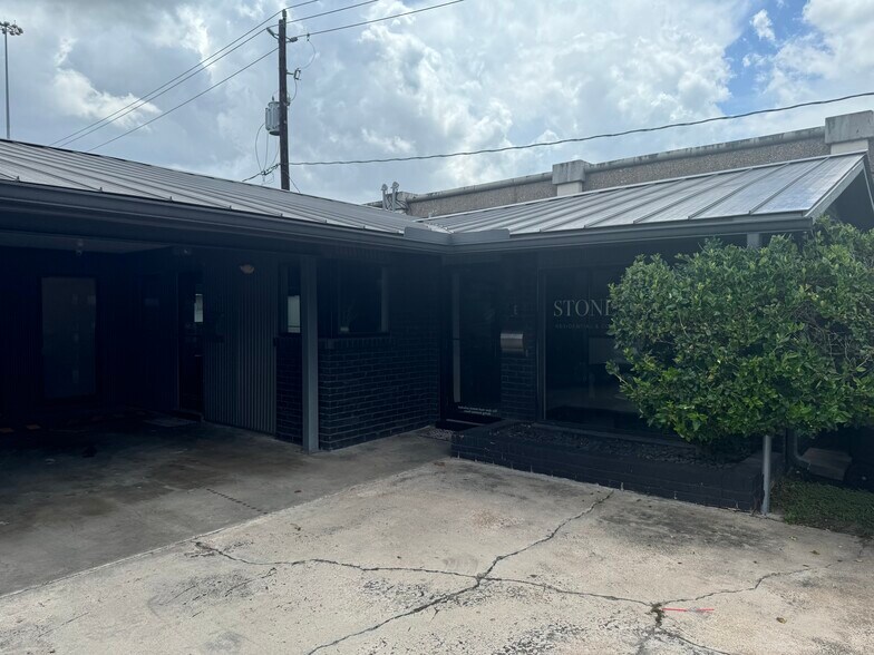 4739 Merwin St, Houston, TX à louer - Photo de l’immeuble – Image 2 sur 38