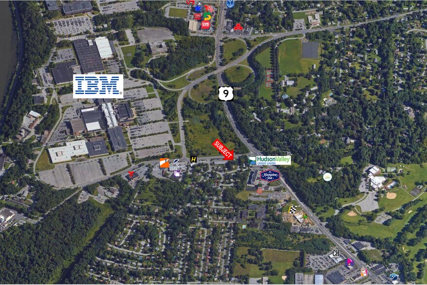 8 Ibm Rd, Poughkeepsie, NY à louer - Photo de l’immeuble – Image 1 sur 13