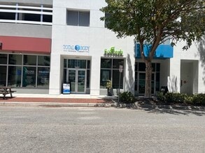 1415 2nd St, Sarasota, FL à louer Photo intérieure– Image 1 sur 3
