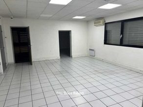 5 Rue Jean Gabin, Vaulx-en-Velin à louer Photo intérieure– Image 1 sur 4