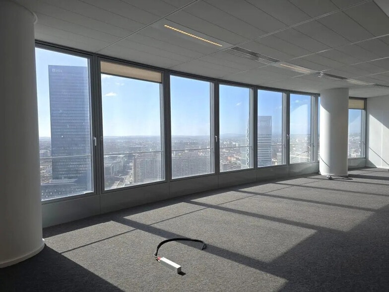 10-12 Boulevard Marius Vivier-Merle, Lyon à louer - Photo de l’immeuble – Image 1 sur 10