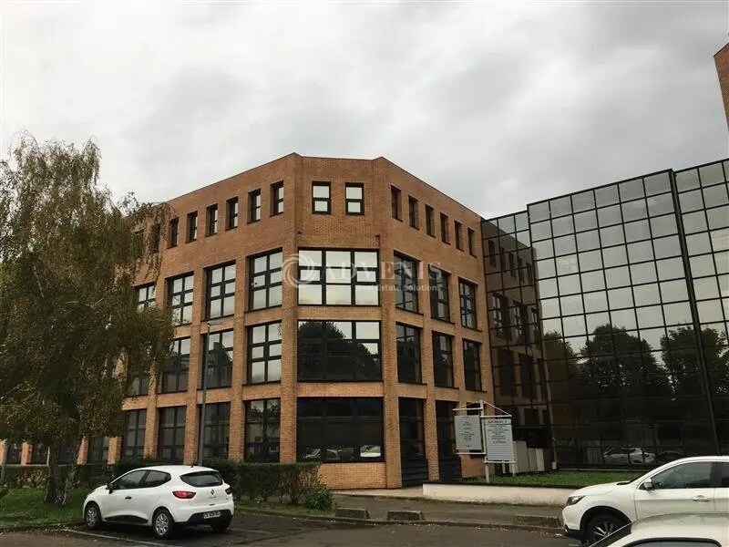 Bureau dans Le Pecq à louer Photo de l’immeuble– Image 1 sur 11