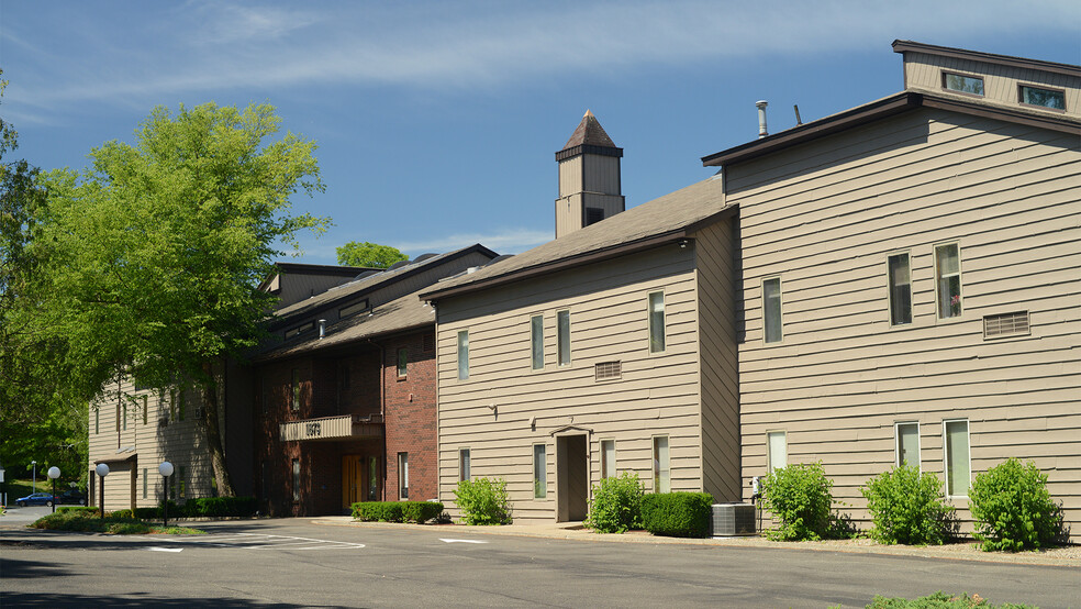 1873 Western Ave, Albany, NY à louer - Photo de l’immeuble – Image 3 sur 6