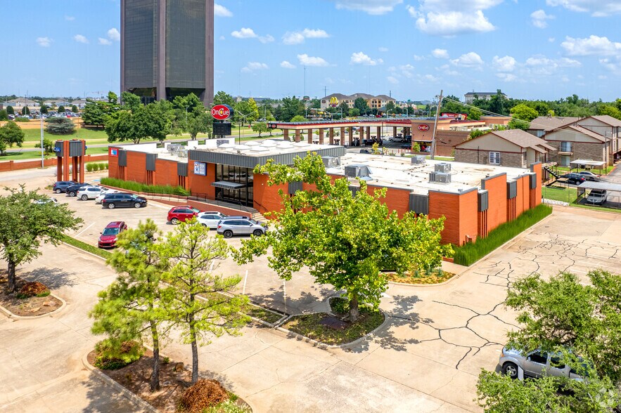 1608 Richmond Sq, Oklahoma City, OK à louer - Aérien – Image 3 sur 3