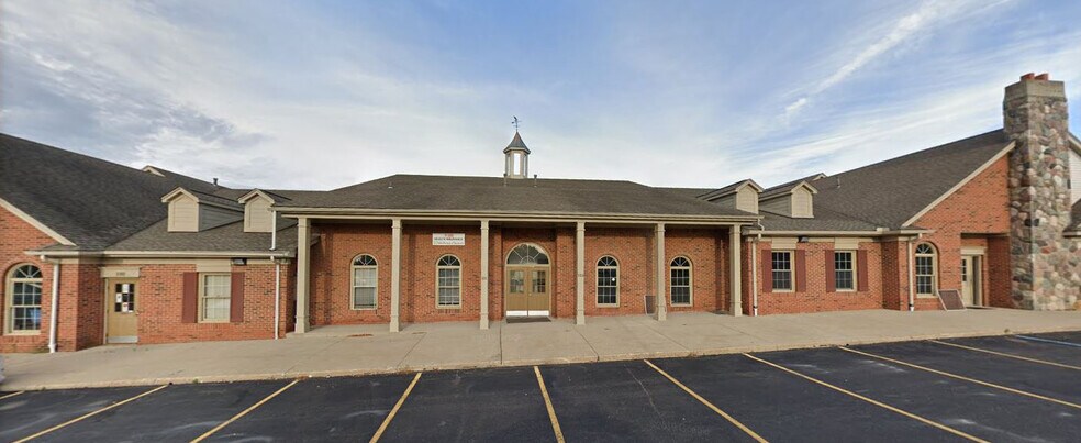 45445 Mound Rd, Shelby Township, MI à louer - Photo de l’immeuble – Image 1 sur 1