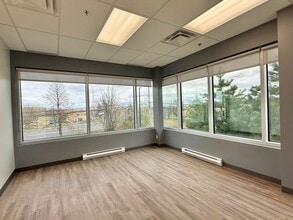 1550 Rue Ampère, Boucherville, QC à louer Photo intérieure– Image 1 sur 5