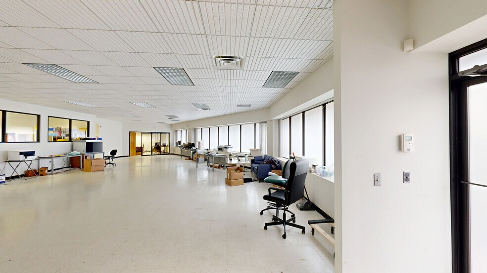 111 Roberts St, East Hartford, CT à louer - Numérisation 3D Matterport – Image 1 sur 10