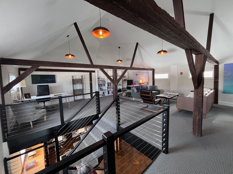 112 Parker St, Newburyport, MA à louer - Photo de l’immeuble – Image 3 sur 22