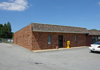 Plus de détails pour 810 W Main St, Jamestown, NC - Local commercial à vendre