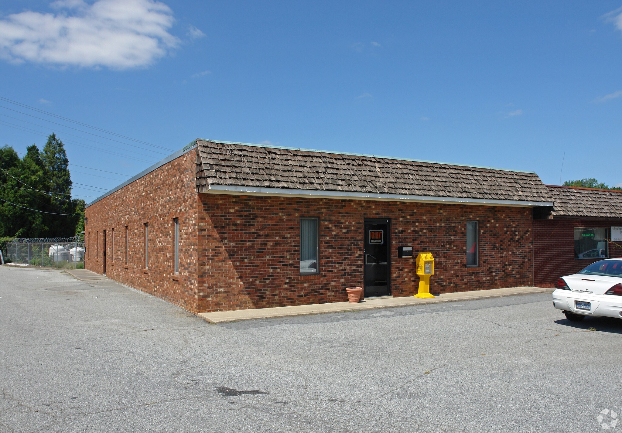 808-810 W Main St, Jamestown, NC à vendre Photo principale– Image 1 sur 27