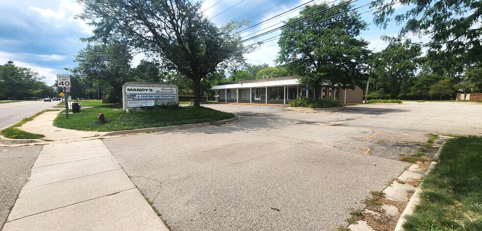 24050-24070 W 9 Mile Rd, Southfield, MI à vendre - Photo de l’immeuble – Image 3 sur 4