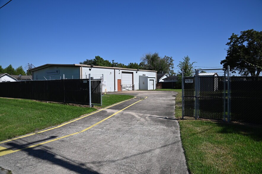 14826 Ormel St, Houston, TX à vendre - Photo de l’immeuble – Image 1 sur 5