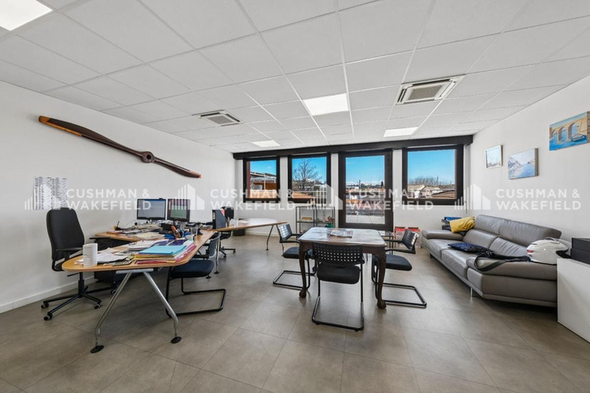 Bureau dans Marseille à vendre Photo de l’immeuble– Image 1 sur 16