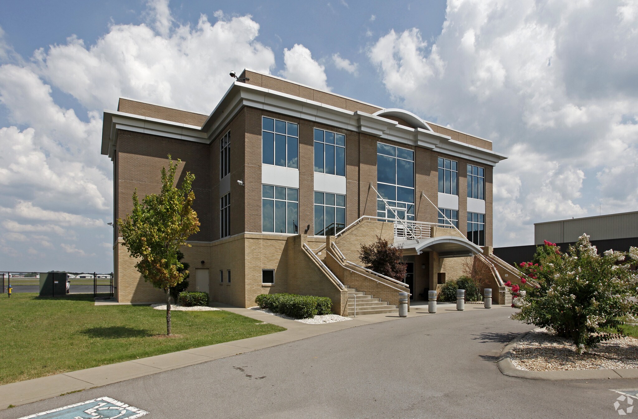 278 Doug Warpool Rd, Smyrna, TN à louer Photo principale– Image 1 sur 4