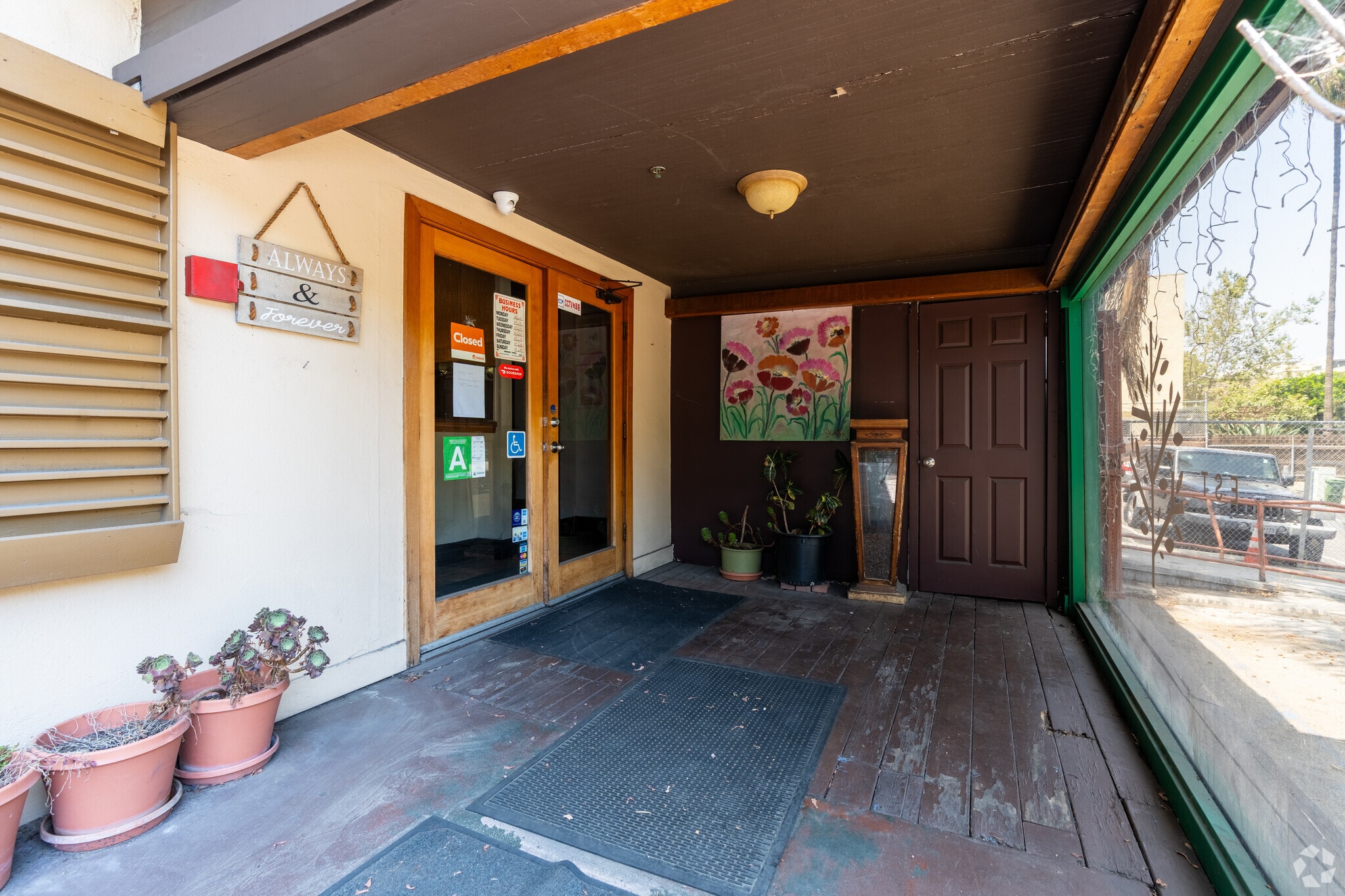 755 S Hobart Blvd, Los Angeles, CA à louer Photo de l’immeuble– Image 1 sur 10