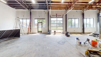 211 Main St, Pinckney, MI à vendre Photo intérieure– Image 1 sur 4