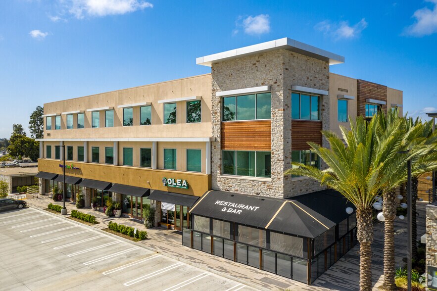 2043 Westcliff Dr, Newport Beach, CA à louer - Photo de l’immeuble – Image 2 sur 11