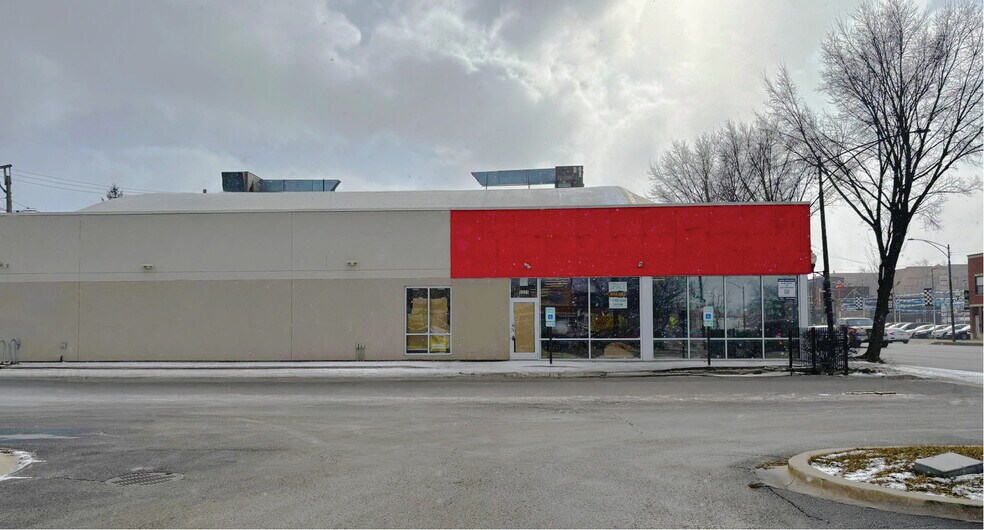 2223 N Cicero Ave, Chicago, IL à louer - Photo principale – Image 1 sur 4