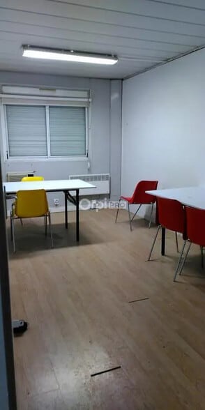 Bureau dans Lescar à louer - Photo intérieure – Image 3 sur 5