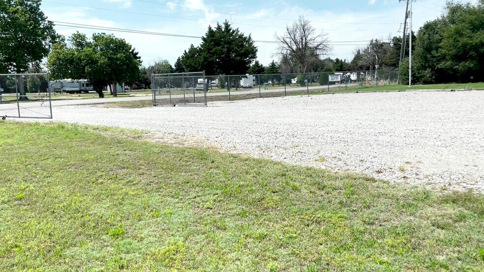 4119 Shady Ln, Enid, OK à vendre - Vidéo sur l’annonce professionnelle – Image 2 sur 30