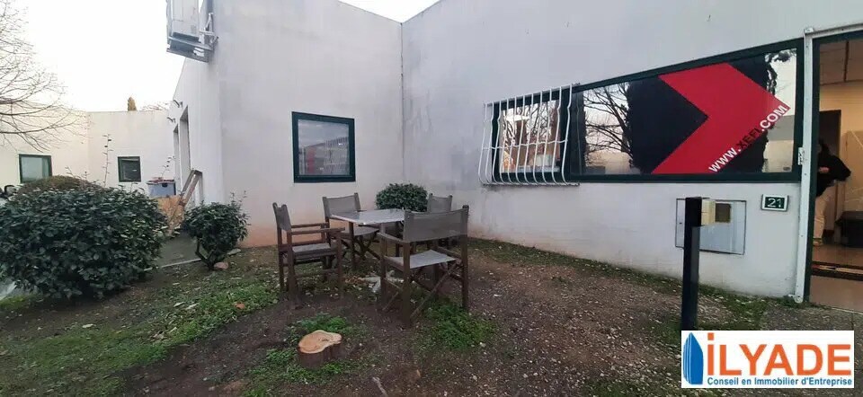 Bureau dans Les Pennes-Mirabeau à louer - Photo de l’immeuble – Image 1 sur 5