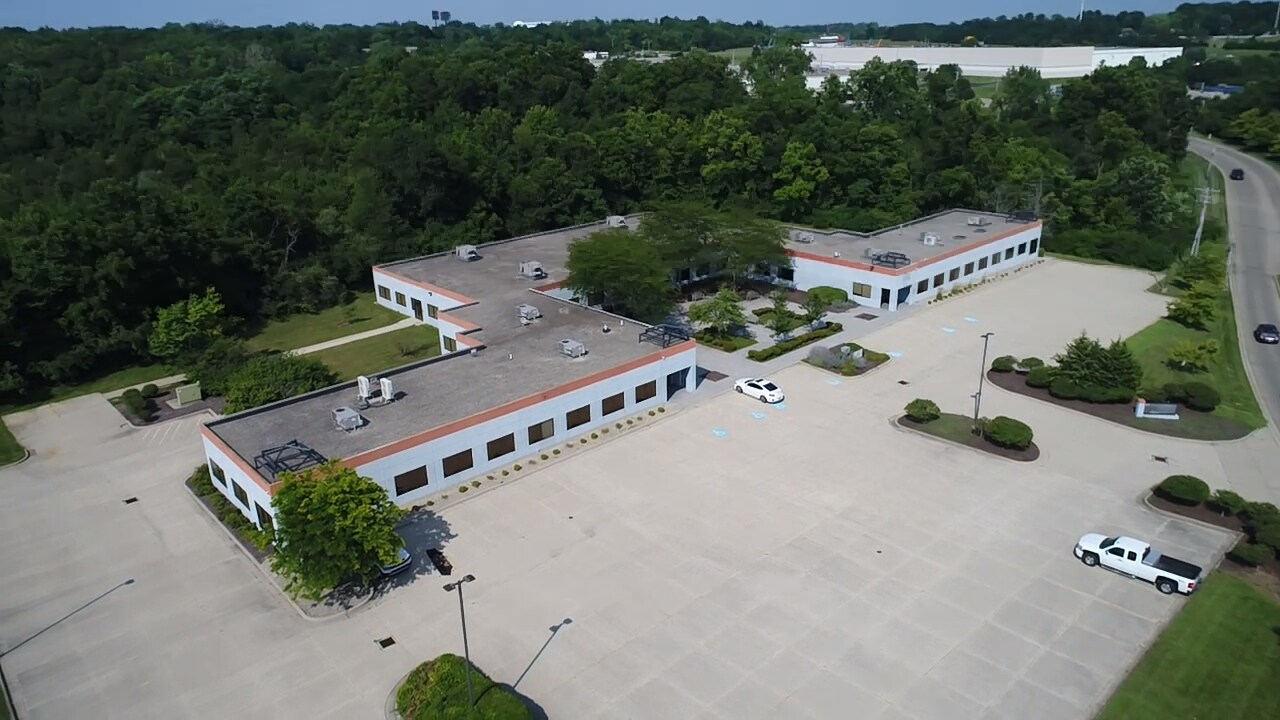 1400 Commerce Center Dr, Franklin, OH à louer Photo de l’immeuble– Image 1 sur 16