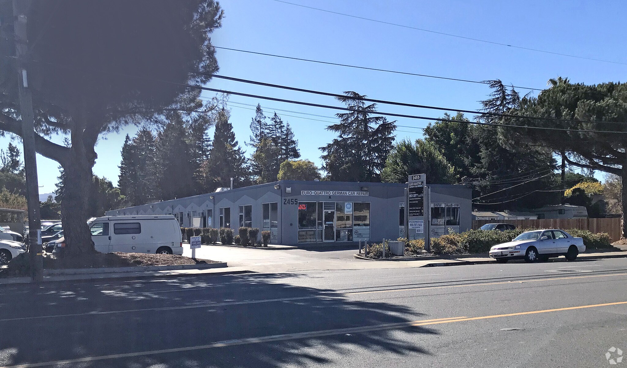 2455 Old Middlefield Way, Mountain View, CA à louer Photo de l’immeuble– Image 1 sur 4