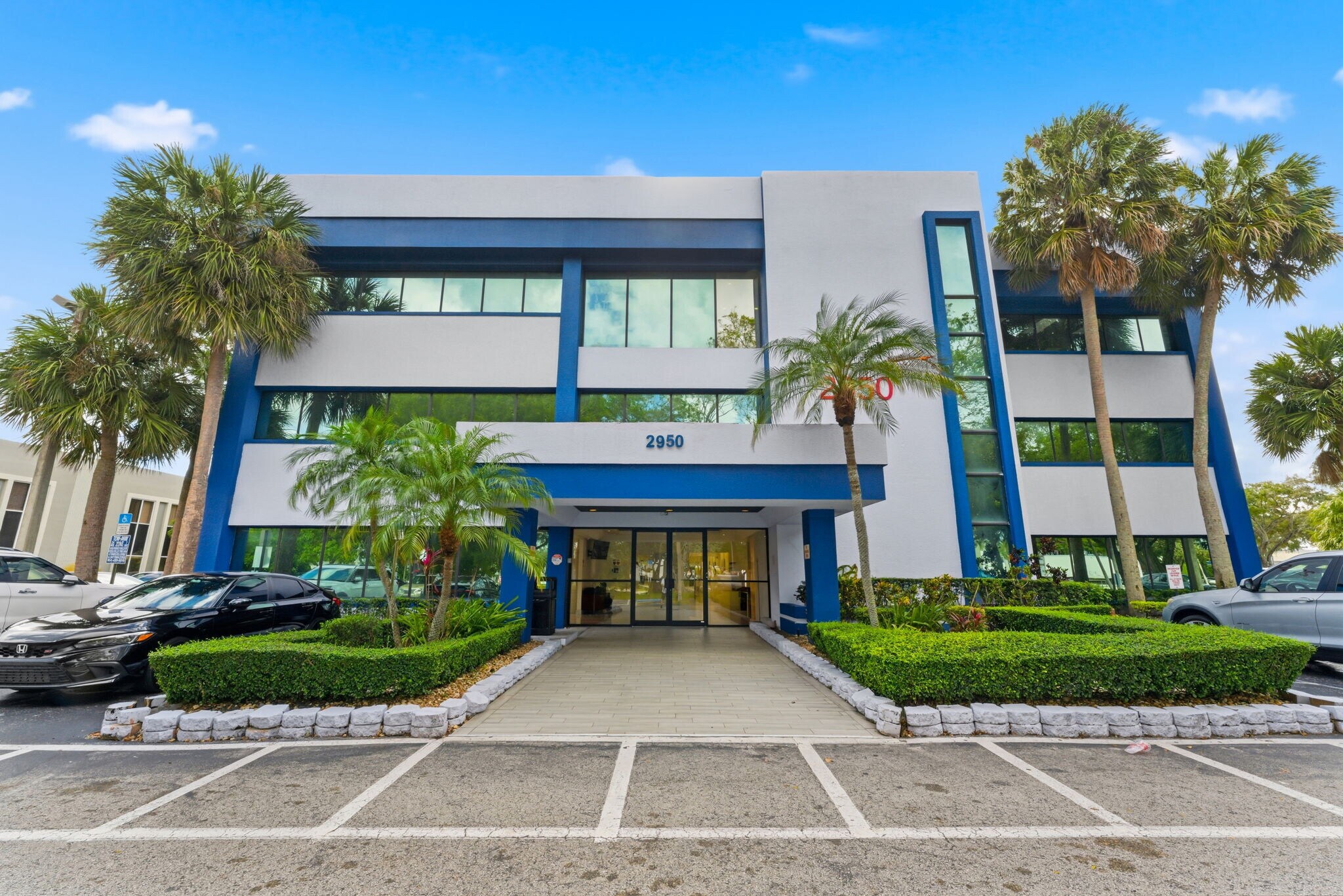 2950 W Cypress Creek Rd, Fort Lauderdale, FL à louer Photo principale– Image 1 sur 47