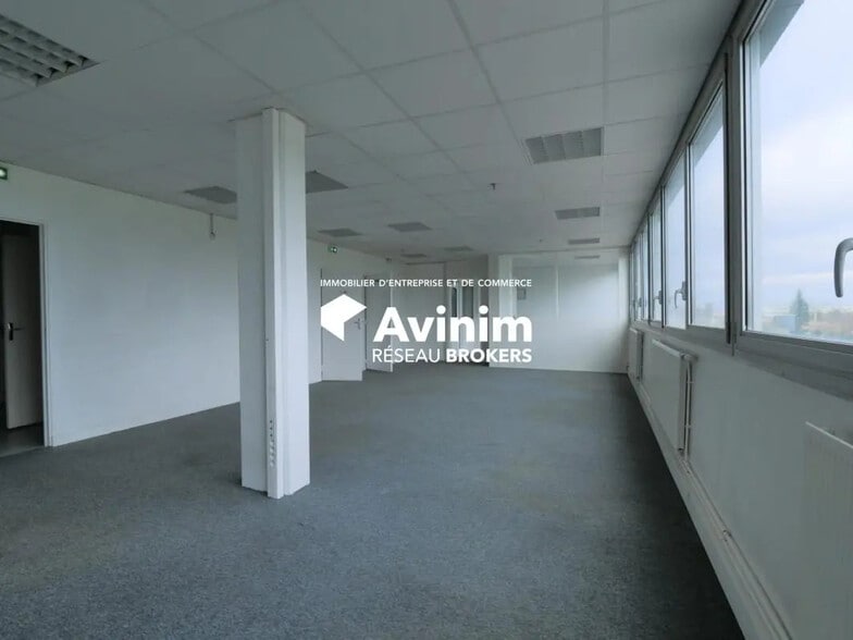 Industriel/Logistique dans Herblay-sur-Seine à louer - Photo intérieure – Image 2 sur 2