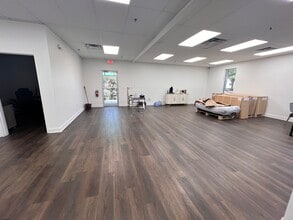 1920 Cypress Lake Dr, Orlando, FL à louer Photo intérieure– Image 1 sur 9