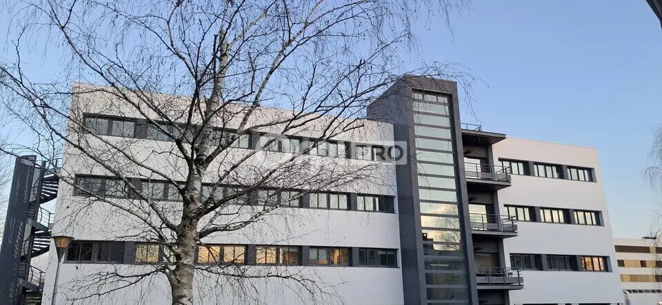2 Avenue Du Président Pierre Angot, Pau à louer - Photo de l’immeuble – Image 3 sur 9
