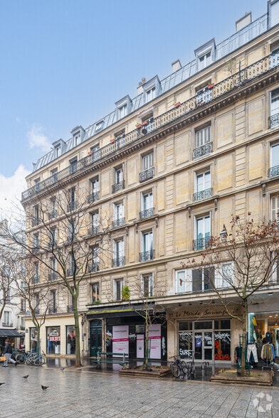 Immeuble residentiel dans Paris à vendre - Photo de l’immeuble – Image 3 sur 3