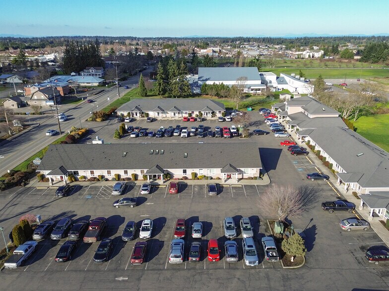 542-544 N 5th Ave, Sequim, WA à louer - Photo de l’immeuble – Image 3 sur 16