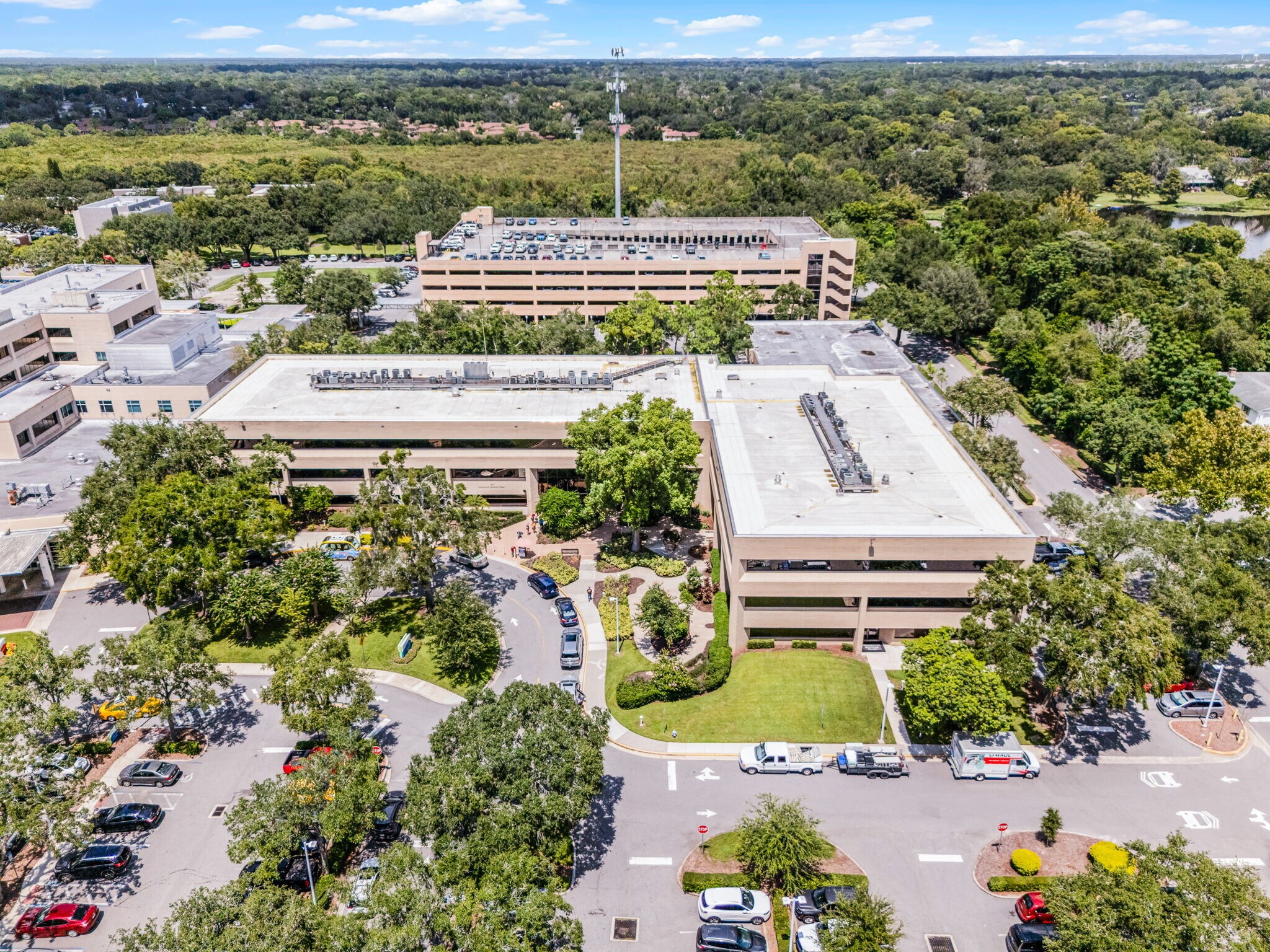661 E Altamonte Dr, Altamonte Springs, FL à vendre Photo de l’immeuble– Image 1 sur 34
