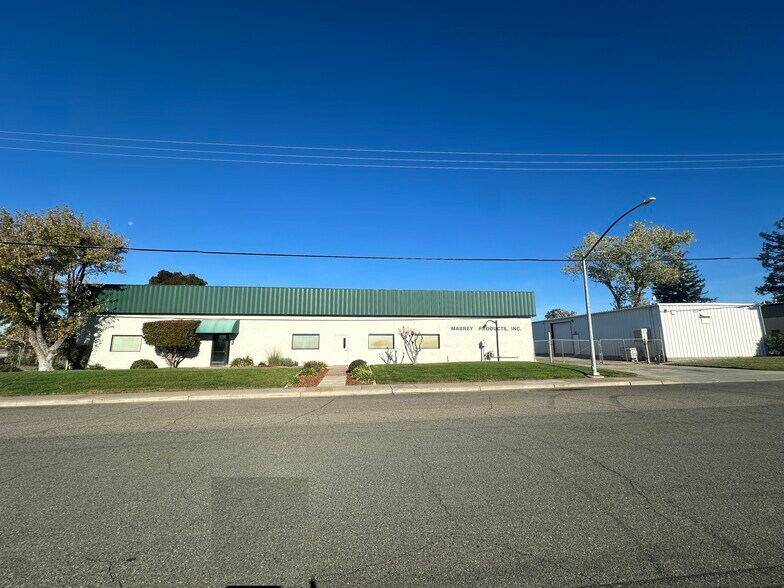 200 Ryan Ave, Chico, CA à vendre - Photo de l’immeuble – Image 2 sur 14