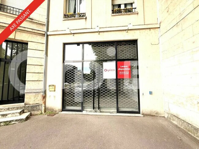 Plus de détails pour Local commercial à louer