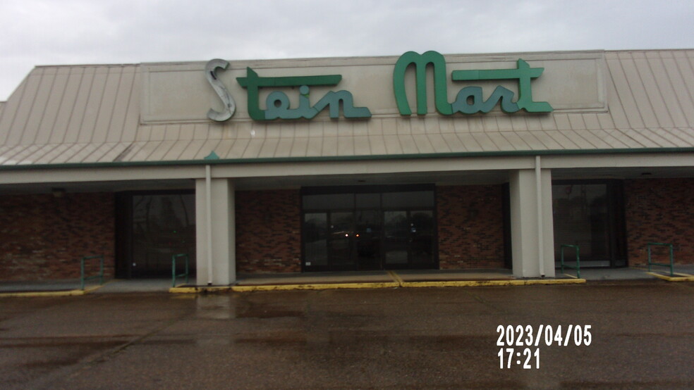 1656 Martin Luther King Blvd N, Greenville, MS à vendre - Photo de l’immeuble – Image 2 sur 34