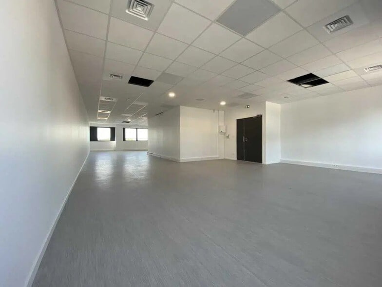 Bureau dans Dardilly à louer - Photo intérieure – Image 3 sur 100