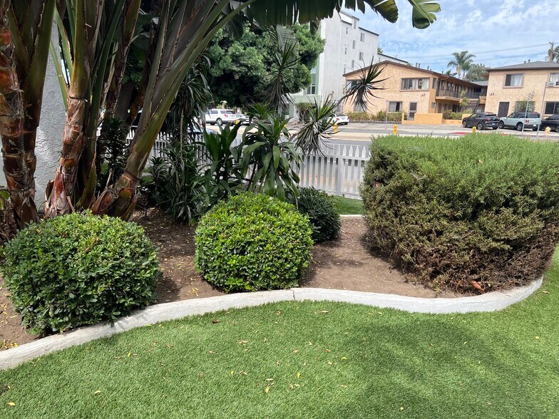 2403 Louella Ave, Venice, CA à vendre - Photo de l’immeuble – Image 3 sur 26