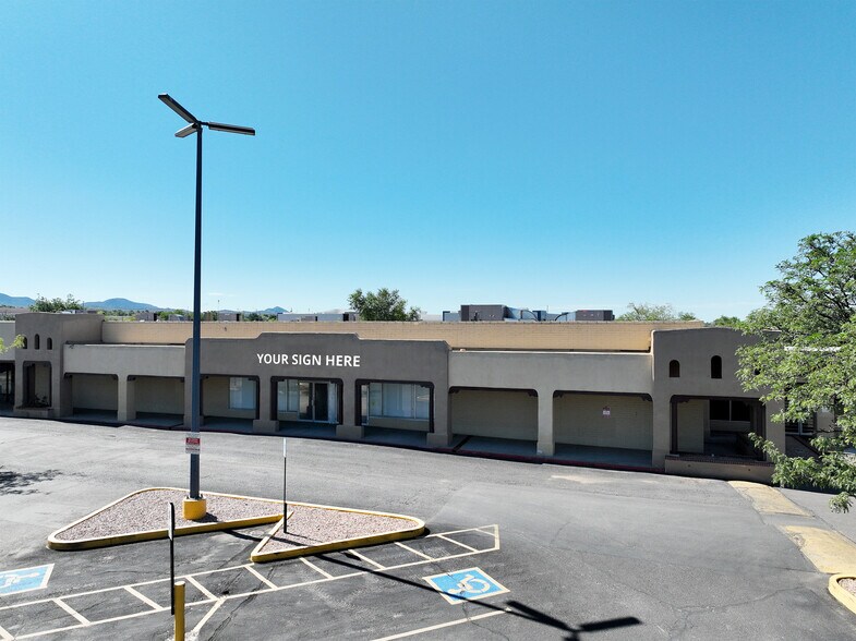 1604-1660 Saint Michaels Dr, Santa Fe, NM à louer - Photo de l’immeuble – Image 2 sur 3