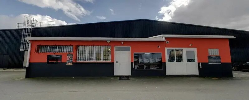 Local commercial dans Pessac à louer - Photo de l’immeuble – Image 2 sur 4