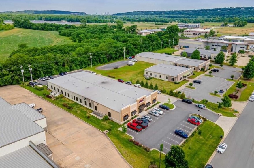4850 Northshore Ln, North Little Rock, AR à louer Photo principale– Image 1 sur 7