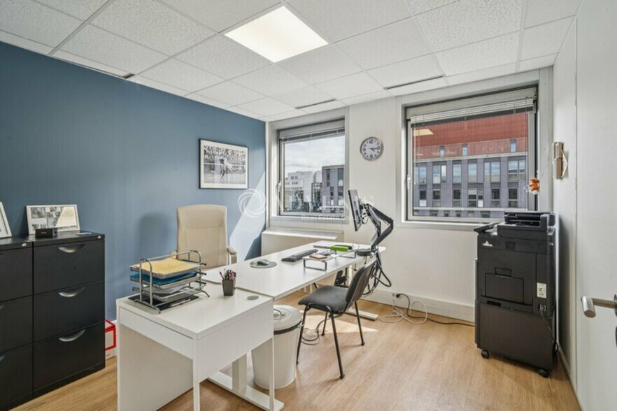 Bureau dans Noisy-le-Grand à louer - Photo intérieure – Image 2 sur 12
